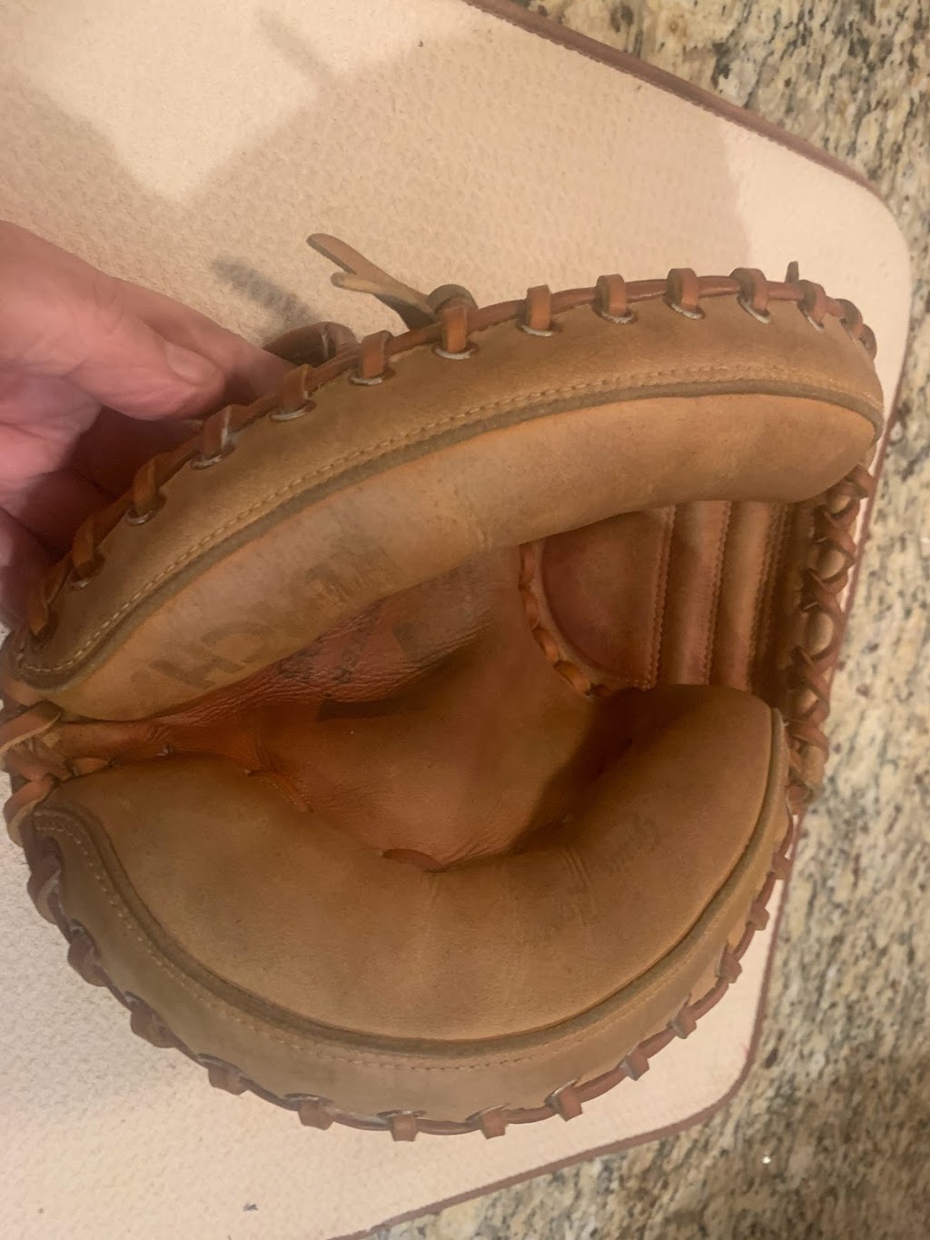 Bonitatibus Baseball Glove Repair | 1721 Terrace Dr, Ambler, PA 19002 | Phone: (215) 779-1847