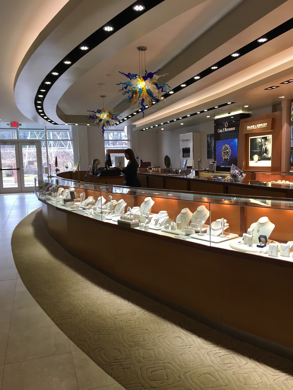 Bernie Robbins Jewelers | 775 E Lancaster Ave, Villanova, PA 19085 | Phone: (610) 971-2446