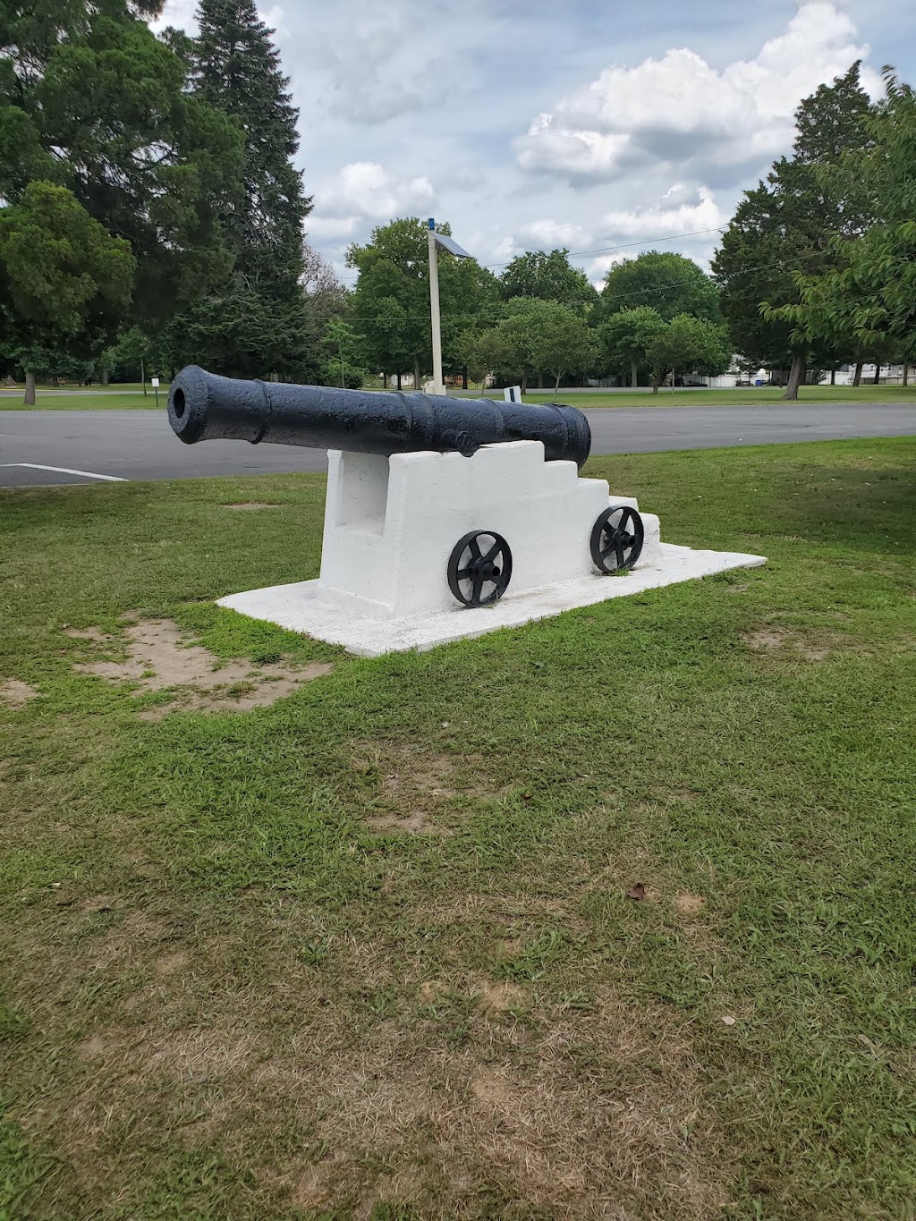 Red Bank Battlefield Park | 100 Hessian Ave, National Park, NJ 08063 | Phone: (856) 853-5120