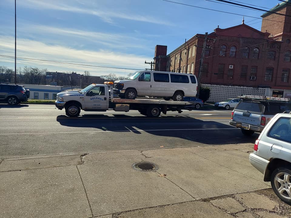 Delgados Towing | 908 DeKalb St, Bridgeport, PA 19405 | Phone: (610) 233-1722