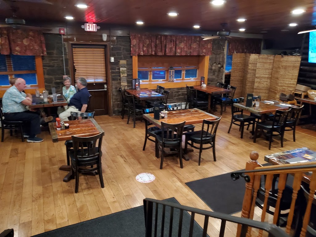 The Whitpain Tavern | 1529 Dekalb Pike, Blue Bell, PA 19422 | Phone: (610) 272-2525