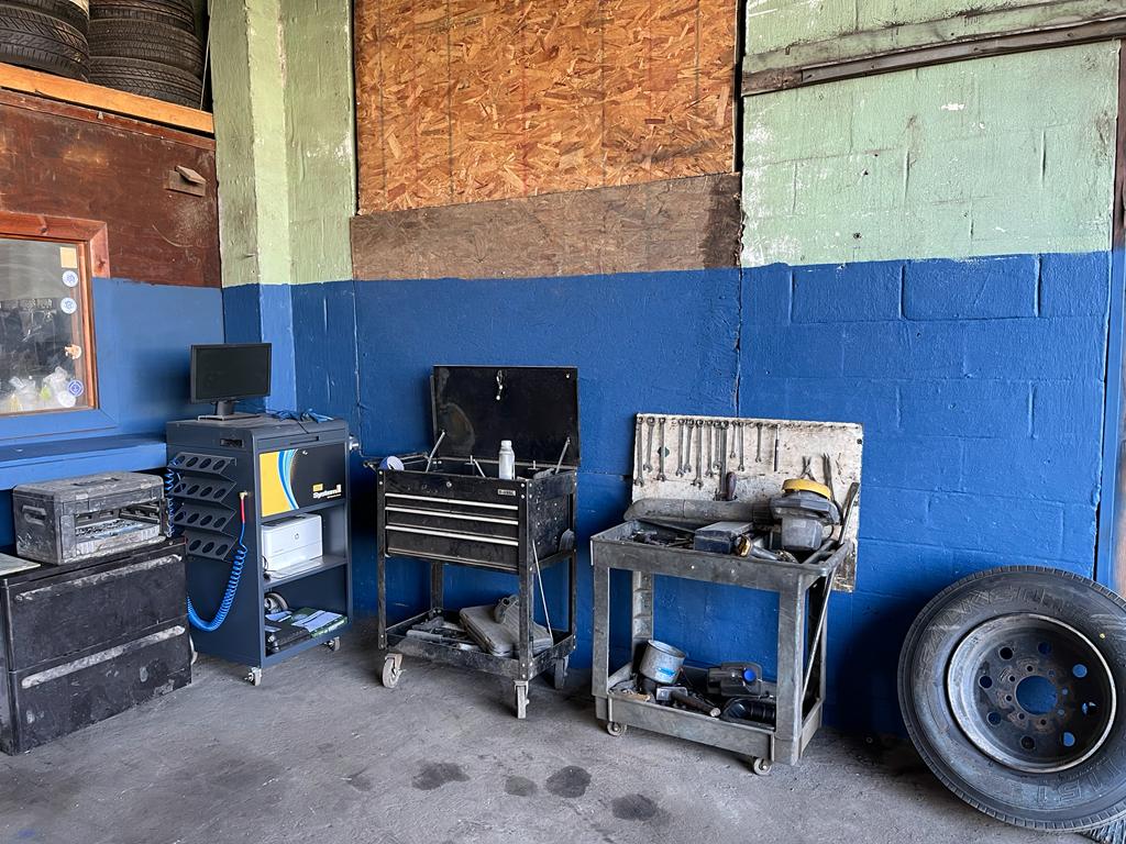 Four Tire Shop & Inspection Station | 3240 S 61st St, Philadelphia, PA 19153 | Phone: (267) 777-0846