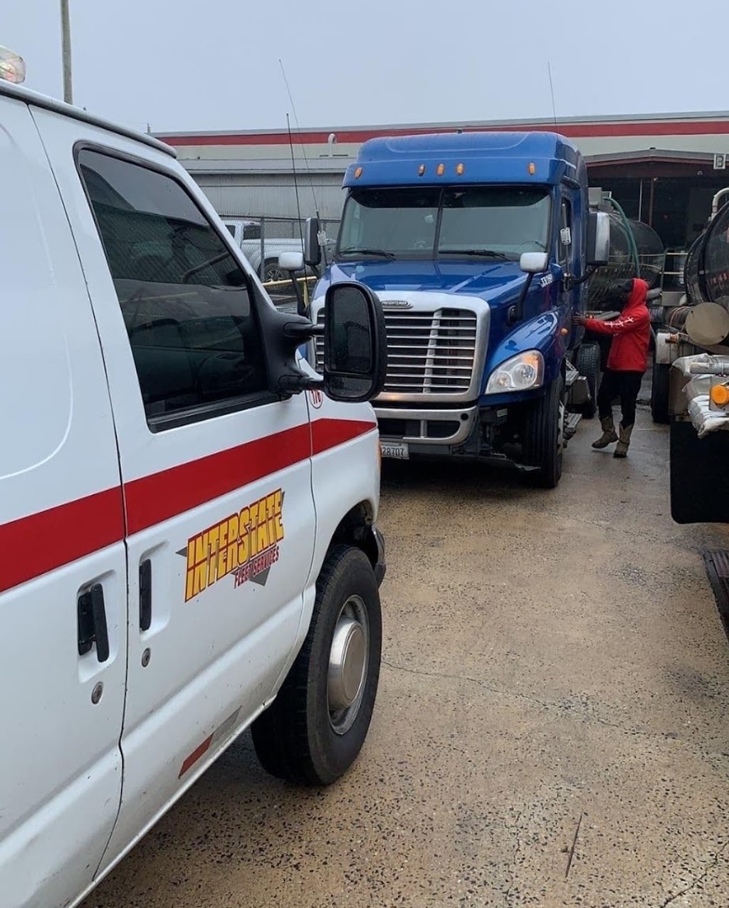 Interstate - 24 Hour Mobile Truck & Trailer Repair | 460 Caredean Dr, Horsham, PA 19044 | Phone: (888) 589-9281