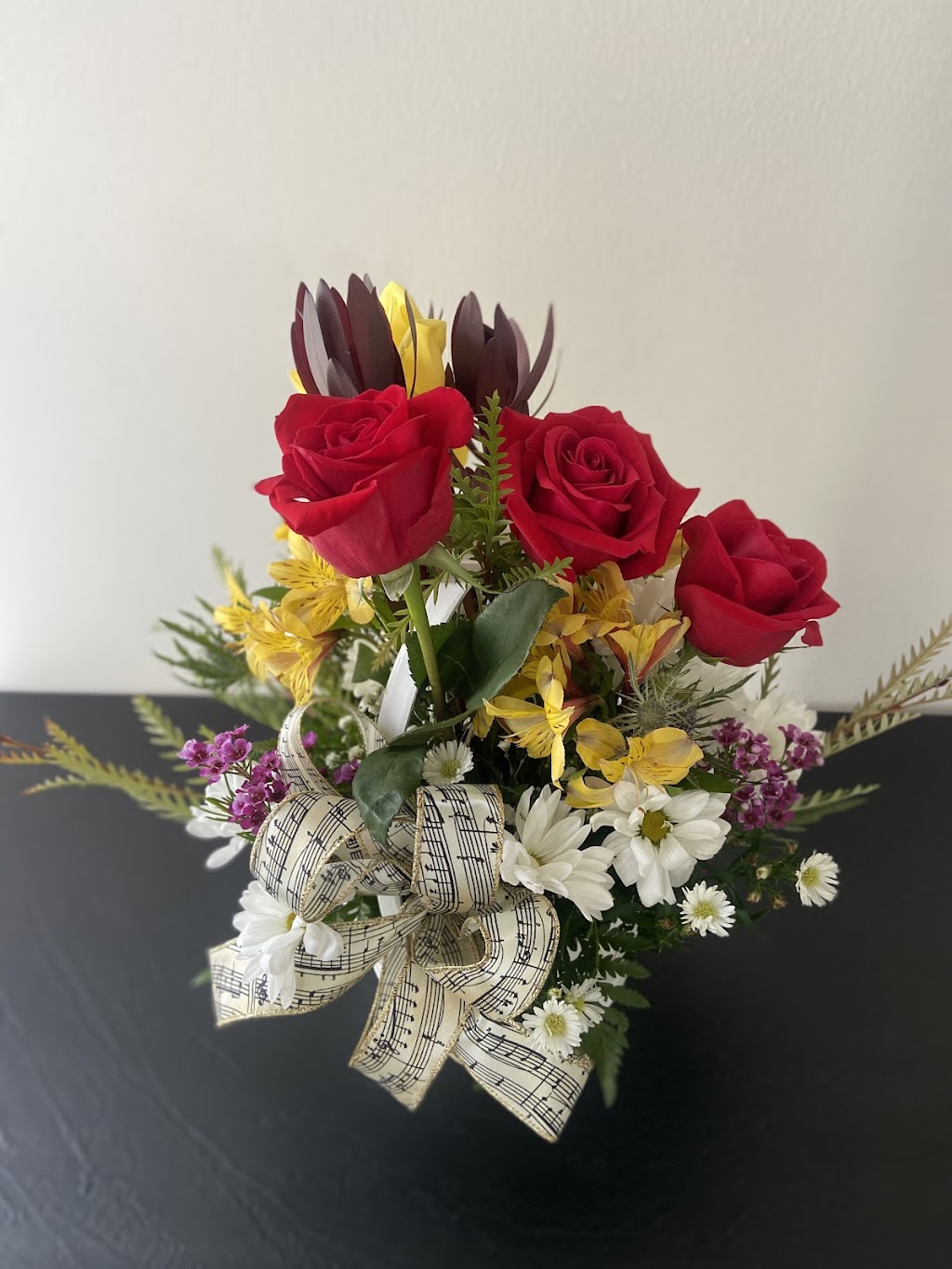 House of Flowers & Gifts | 896 S Lewis Rd, Royersford, PA 19468 | Phone: (610) 489-3482