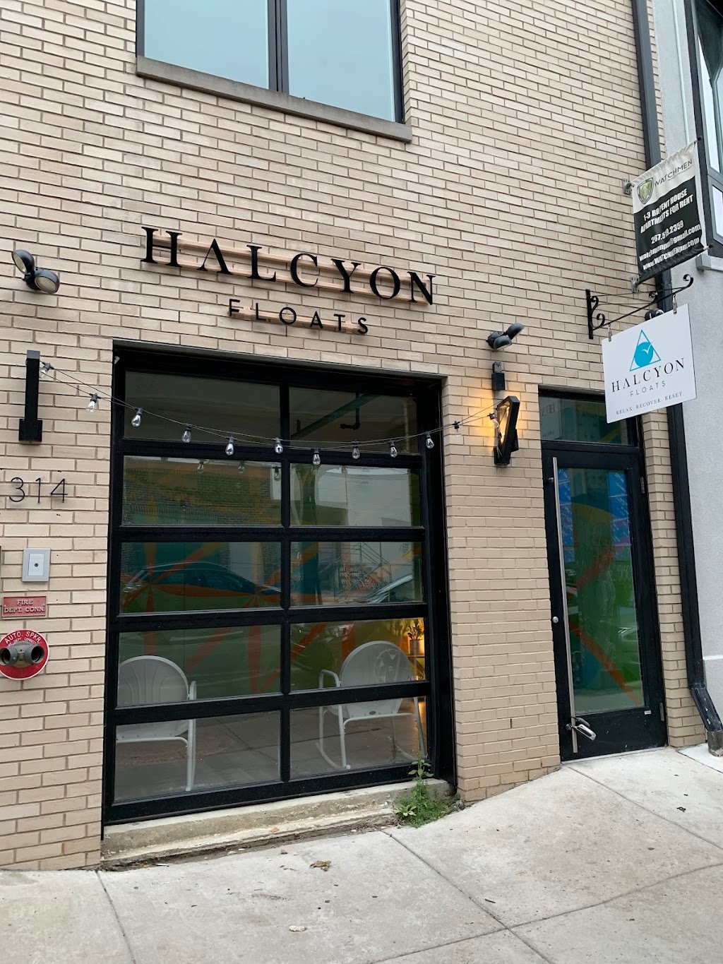 Halcyon Floats | 1314 N Front St, Philadelphia, PA 19122 | Phone: (267) 888-4139