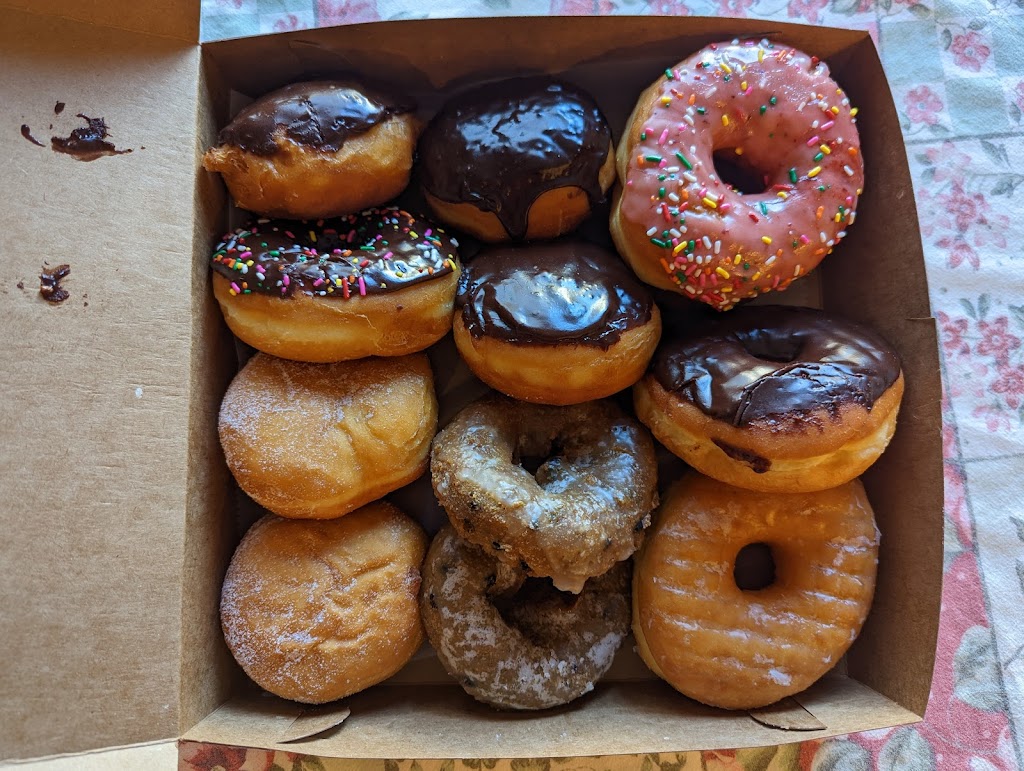 Angels Donuts | 267 E County Line Rd, Hatboro, PA 19040 | Phone: (215) 672-3443