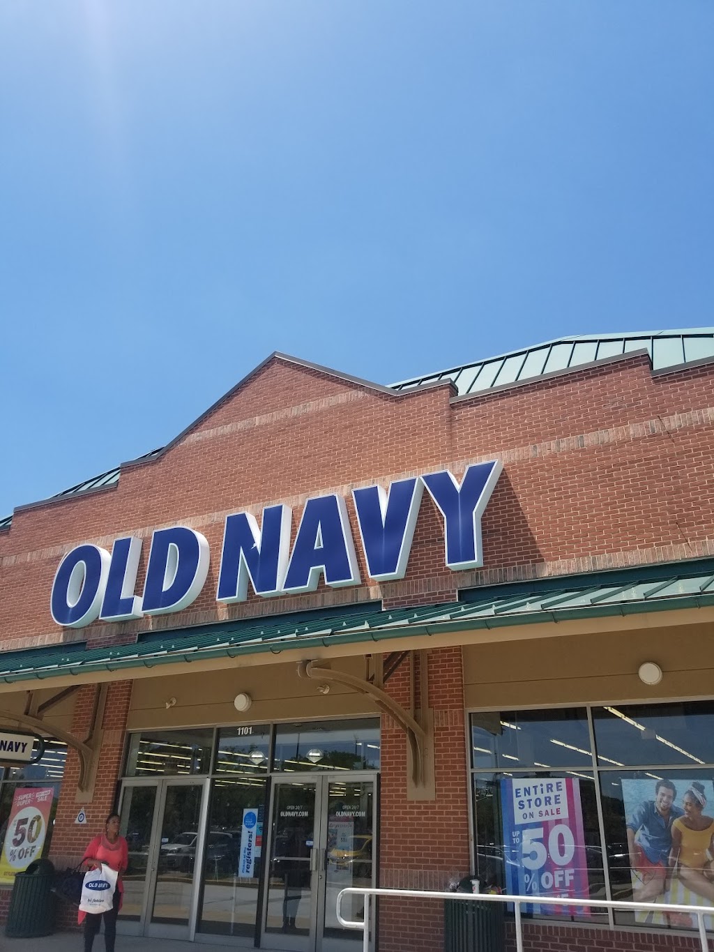 Old Navy | 1101 Nixon Dr, Moorestown, NJ 08057 | Phone: (856) 234-6565