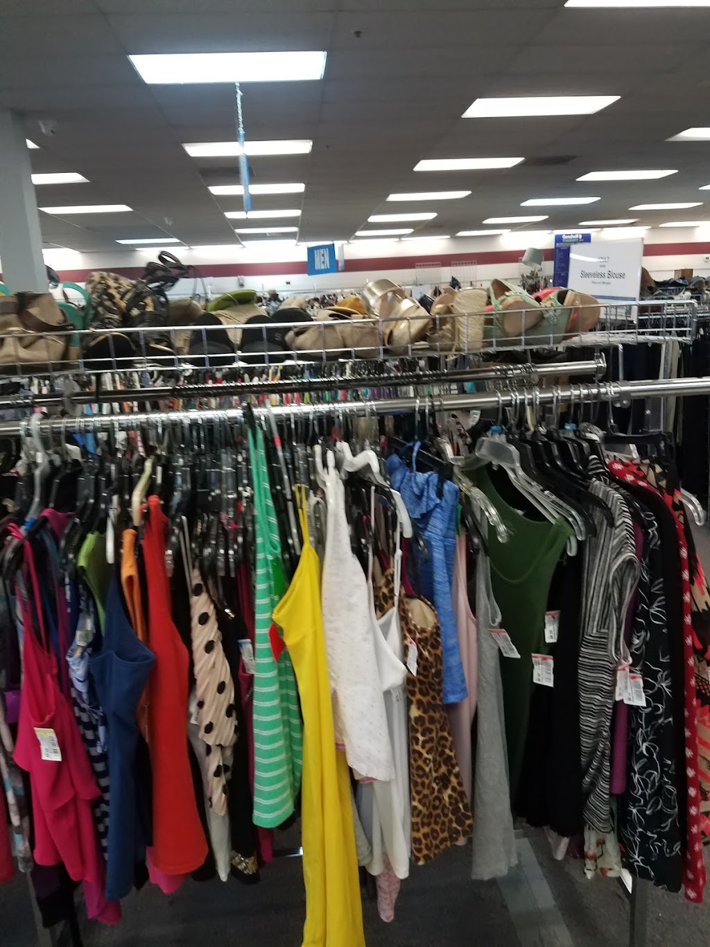 Goodwill Store & Donation Center | 818 Delsea Dr, Glassboro, NJ 08028 | Phone: (856) 307-9175