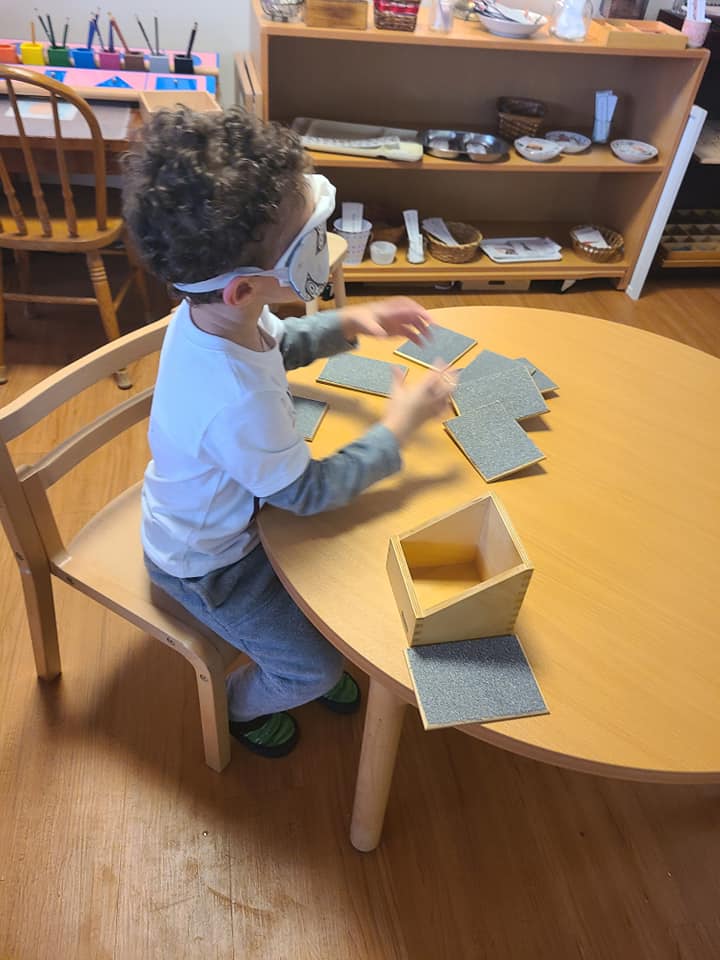 Red Bridge Montessori House | 3770 Ridge Pike, Collegeville, PA 19426 | Phone: (484) 854-1228