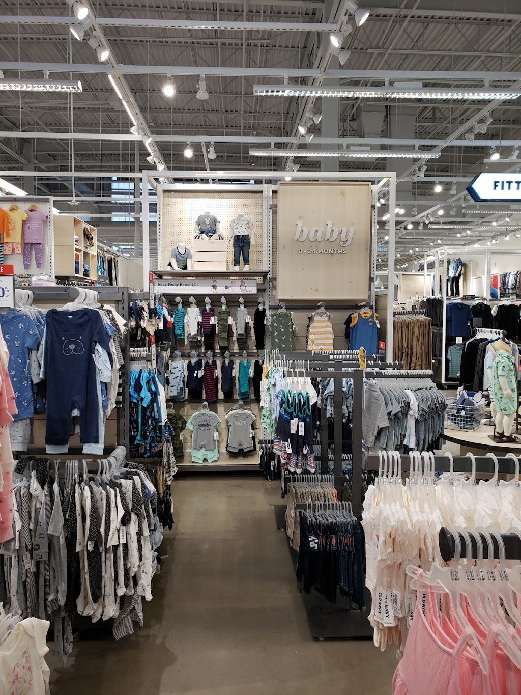 Old Navy | 220 Plaza Drive SUITE #2, Collegeville, PA 19426 | Phone: (610) 489-8013