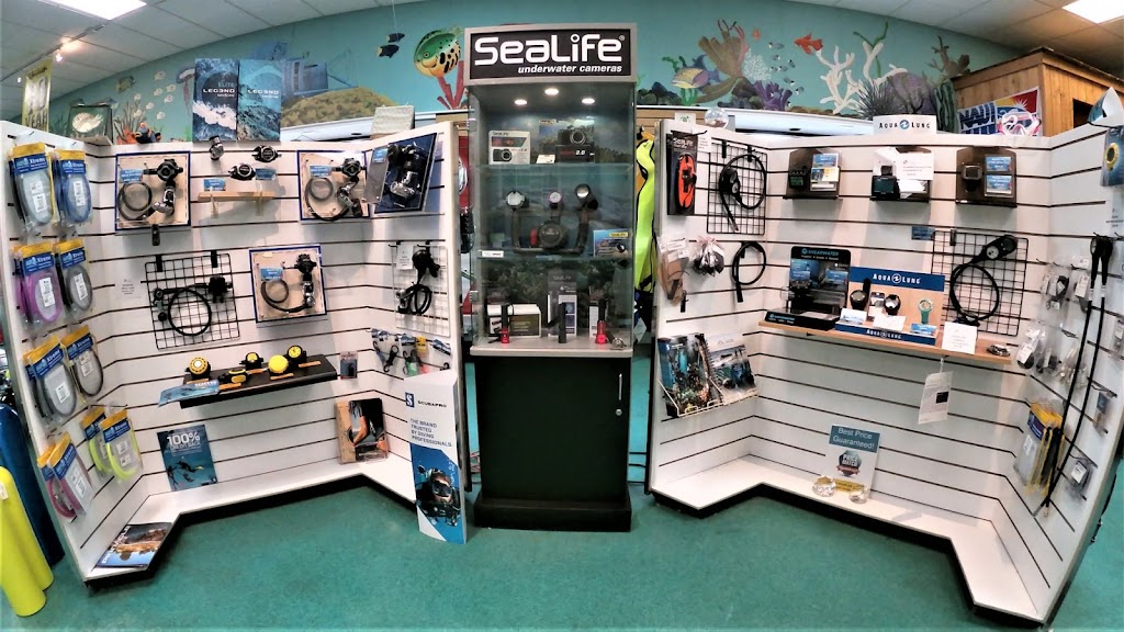 Underwater World | 495 Easton Rd, Horsham, PA 19044 | Phone: (215) 672-4180