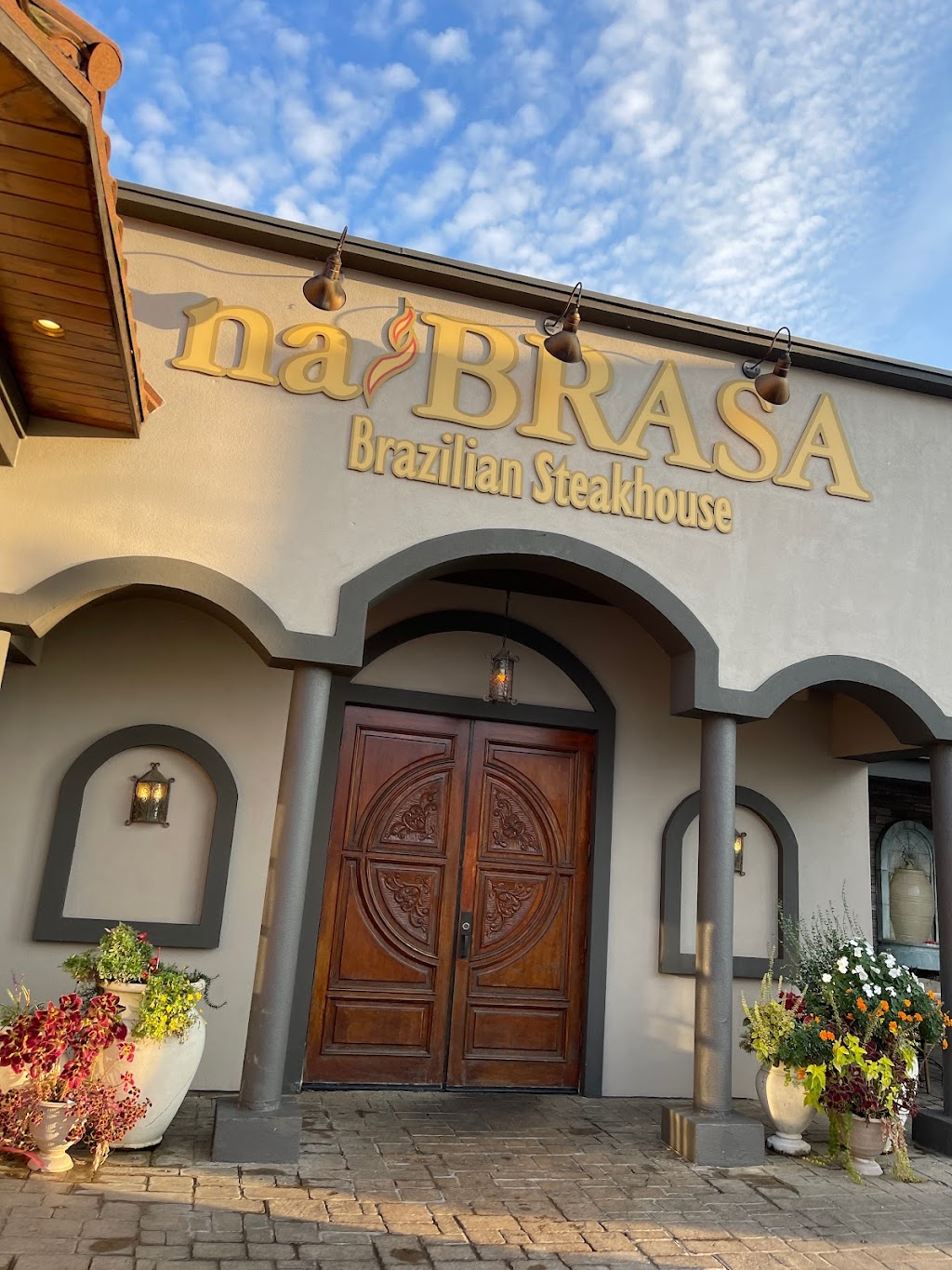 NaBrasa Brazilian Steakhouse | 680 N, Easton Rd, Horsham, PA 19044 | Phone: (215) 956-0600