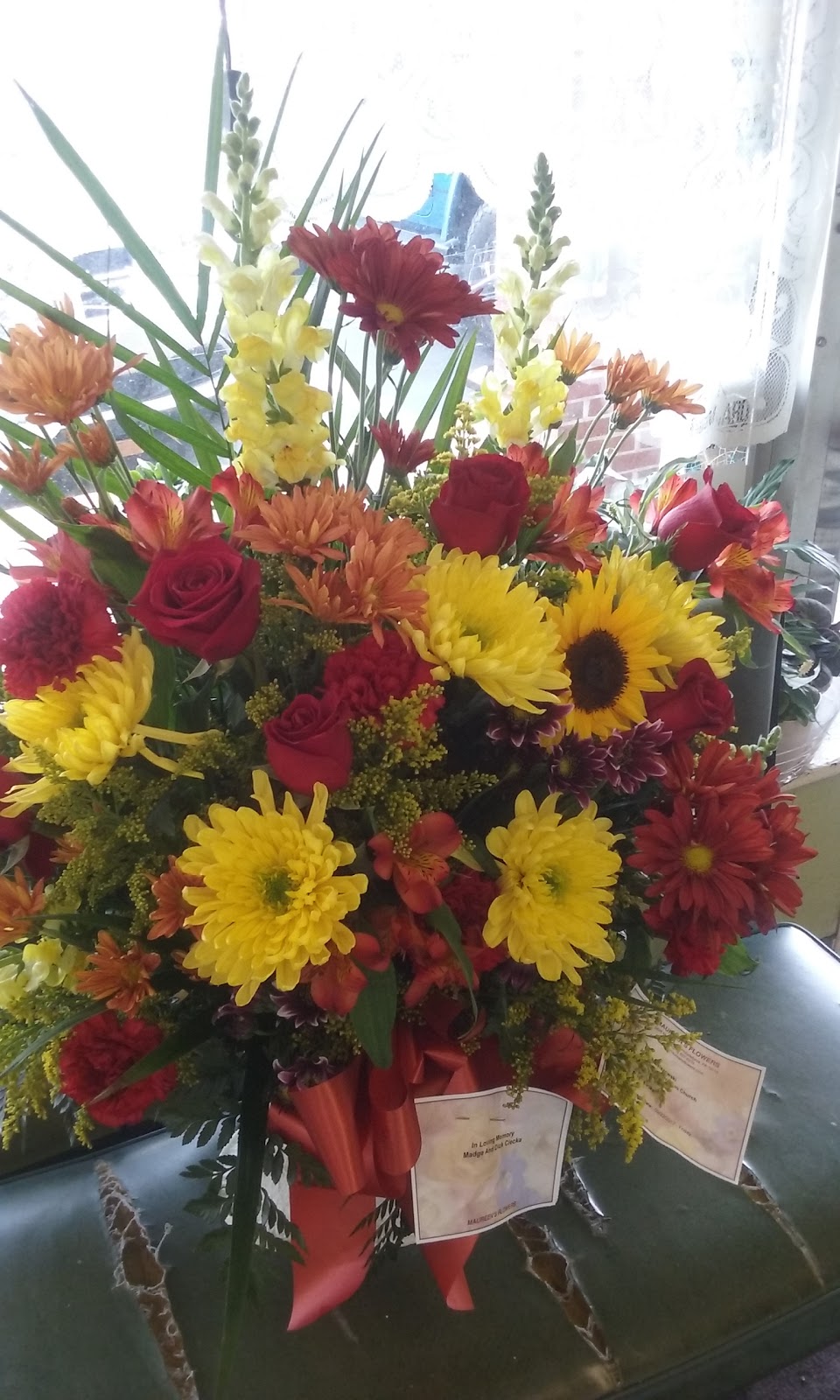 Maureens Flowers | 3826 Morrell Ave, Philadelphia, PA 19114 | Phone: (215) 637-6370