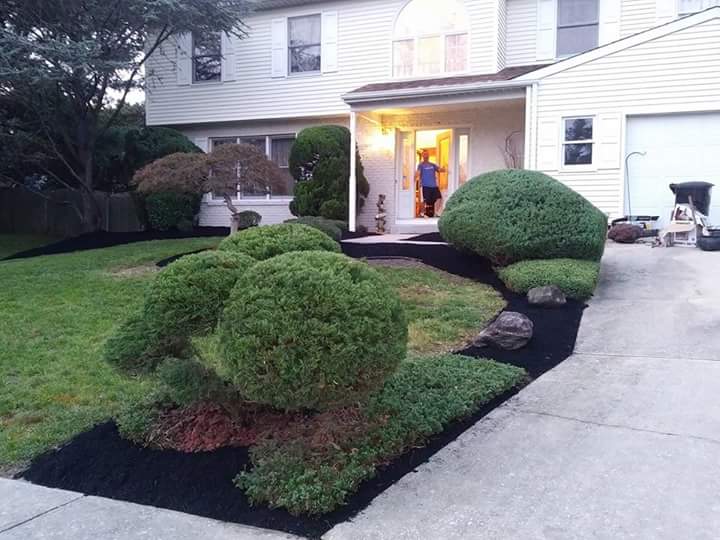 EMH LANDSCAPING | 275 High St E apt R347, Glassboro, NJ 08028 | Phone: (856) 357-3665