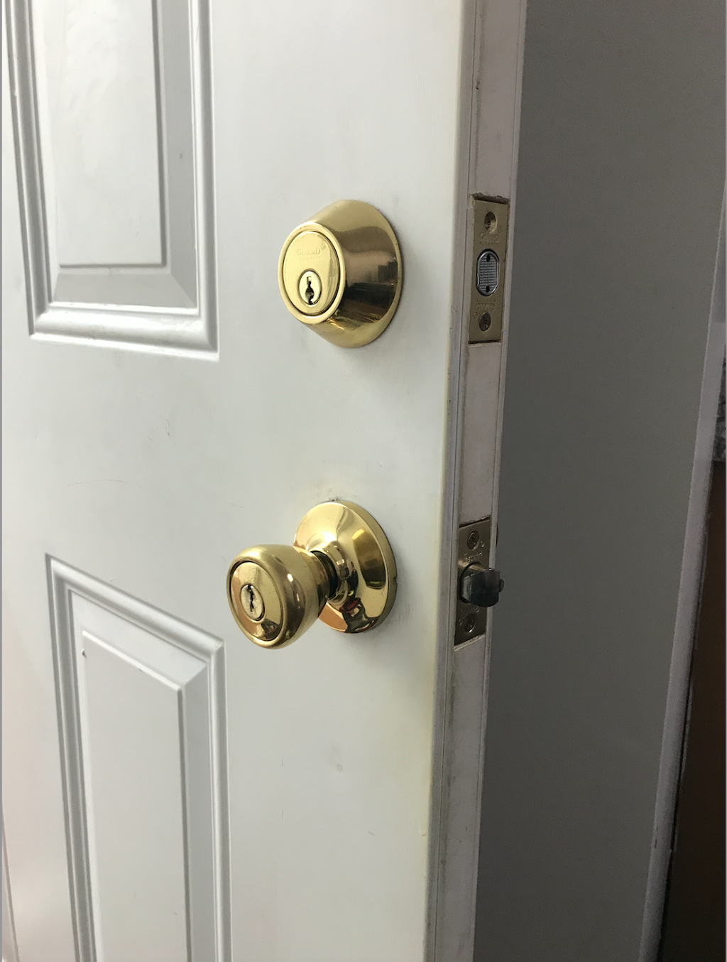 KeyMe Locksmiths | 70 E Wynnewood Rd, Wynnewood, PA 19096 | Phone: (610) 595-4160