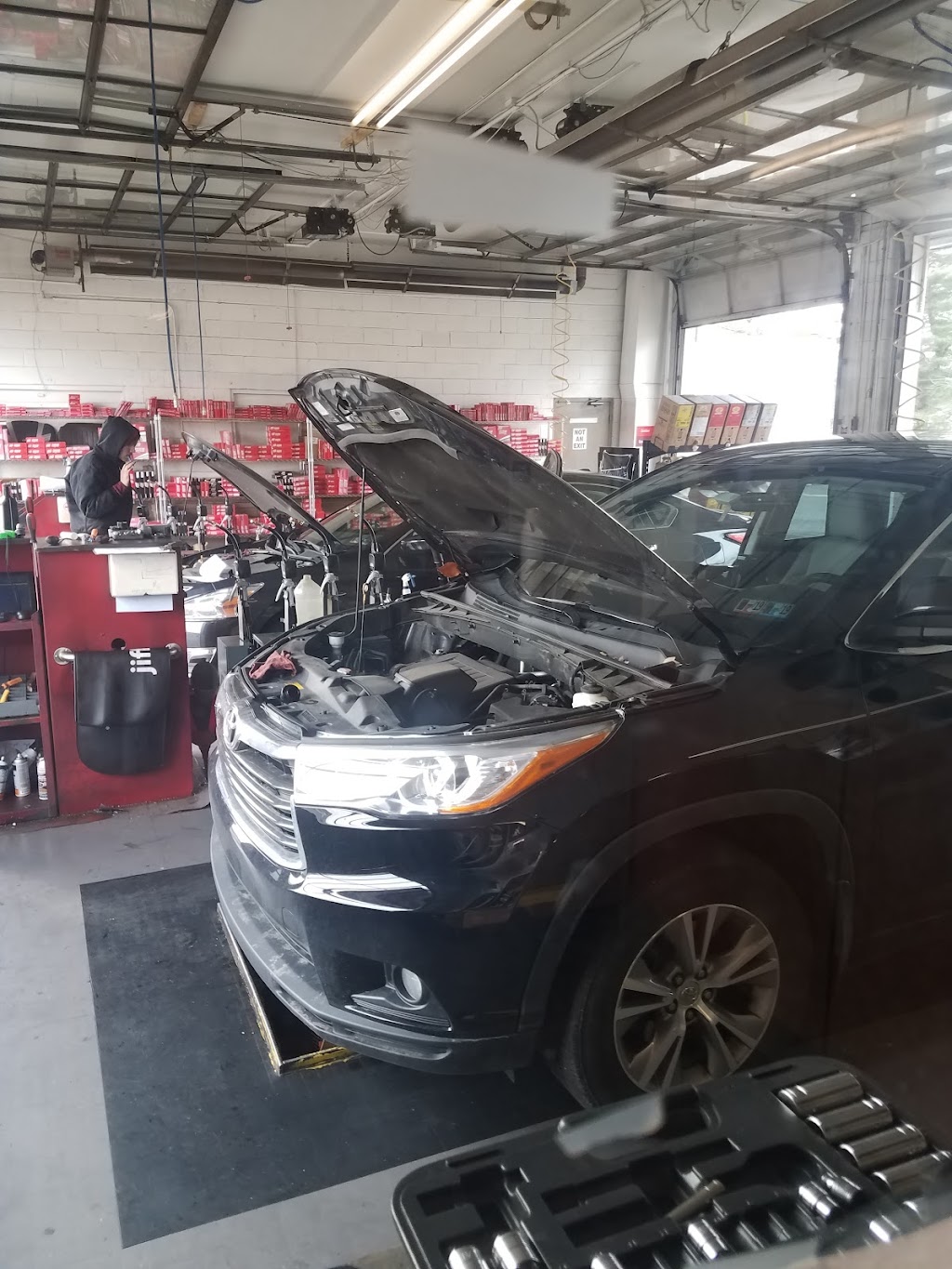 Jiffy Lube | 2266 Street Rd, Bensalem, PA 19020 | Phone: (215) 639-7737