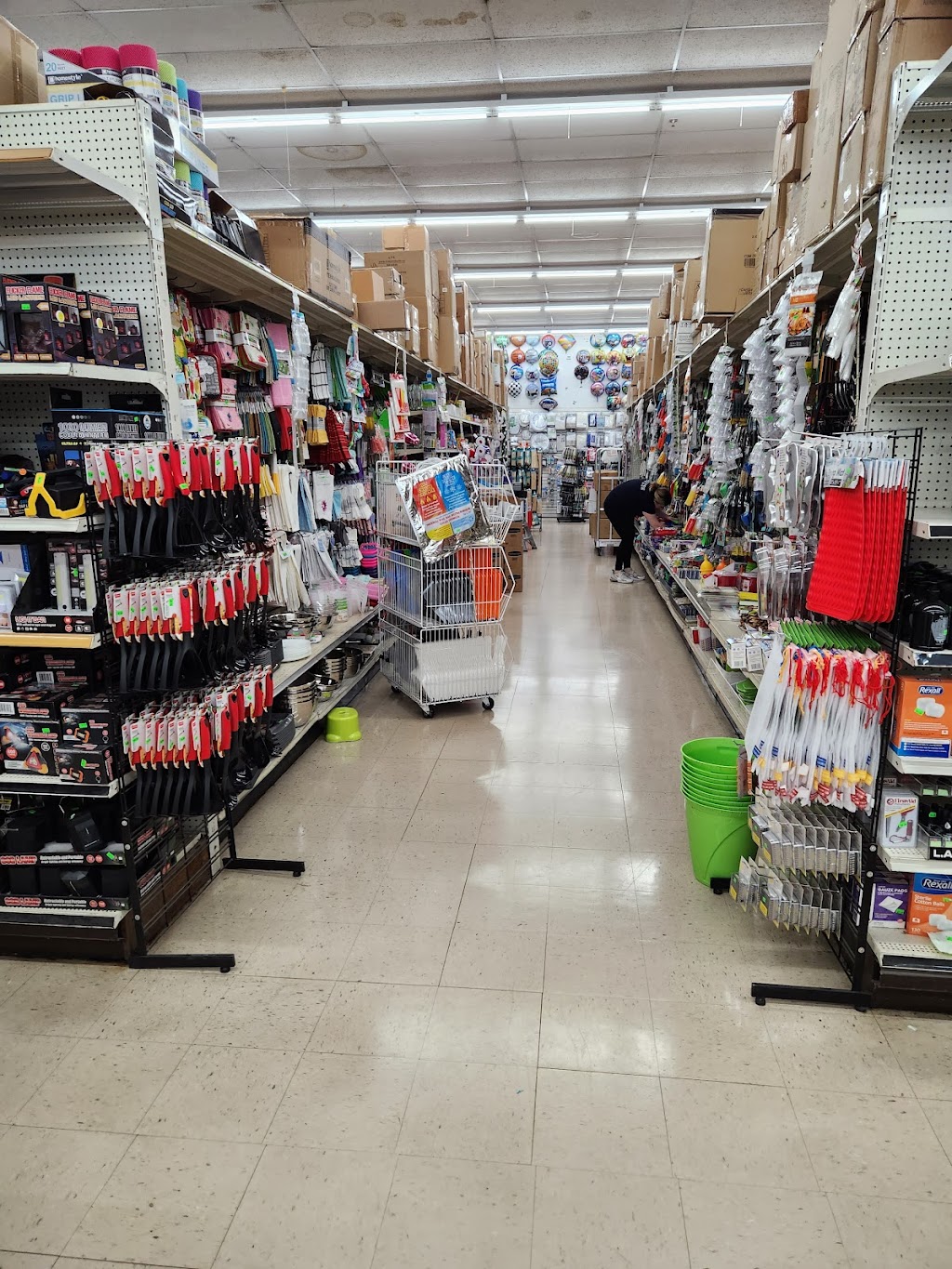 Royal Bargains Discount & Party Store | 1 Shoppers Ln, Blackwood, NJ 08012 | Phone: (856) 227-9080