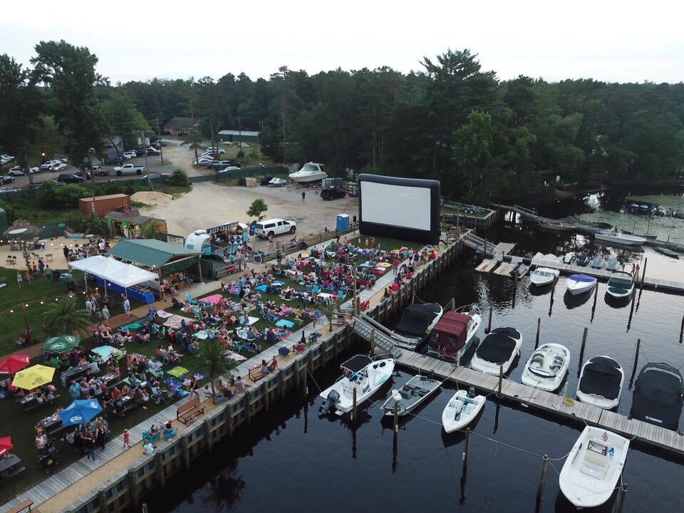 Premiere Outdoor Movies | 123 E Main St #1231, Marlton, NJ 08053 | Phone: (877) 767-4338