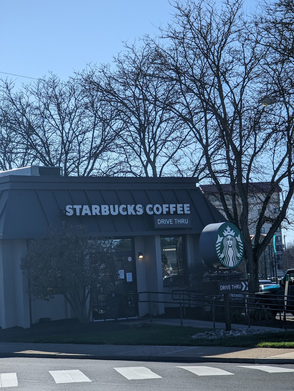 Starbucks | Shopping Center, 498 N Main St, Doylestown, PA 18901 | Phone: (215) 340-0760