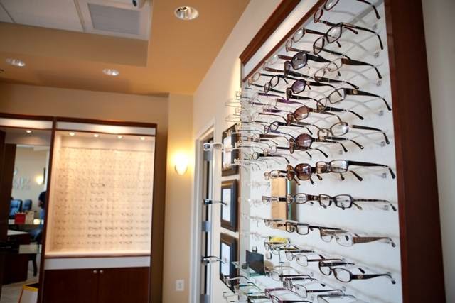 Village Eyecare | 120 Center Square Rd Unit #107, Woolwich Township, NJ 08085 | Phone: (856) 832-4950