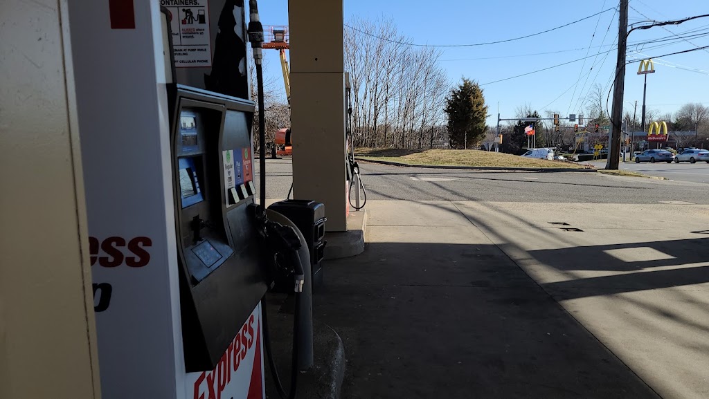 Exxon | 2403 Market St, Marcus Hook, PA 19061 | Phone: (610) 497-8964