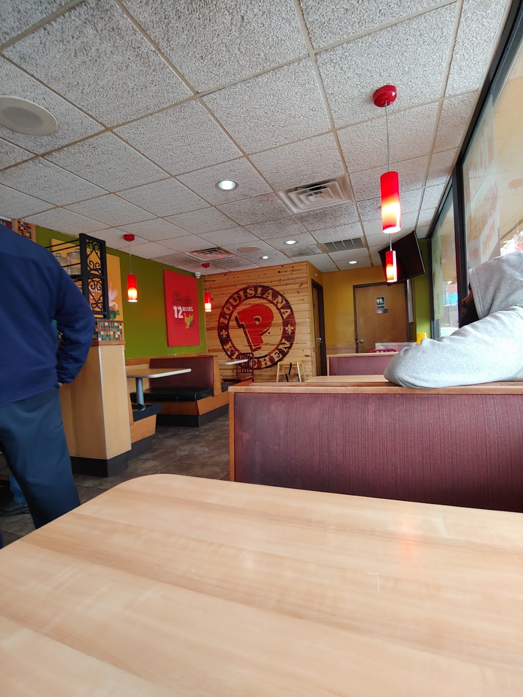 Popeyes Louisiana Kitchen | 314 W Lehigh Ave, Philadelphia, PA 19133 | Phone: (215) 423-5657