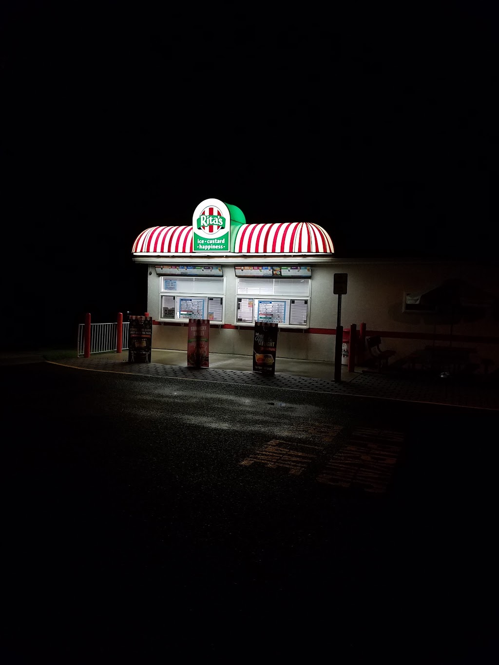 Ritas Italian Ice & Frozen Custard | 1205 T High St, Burlington, NJ 08016 | Phone: (609) 387-5535