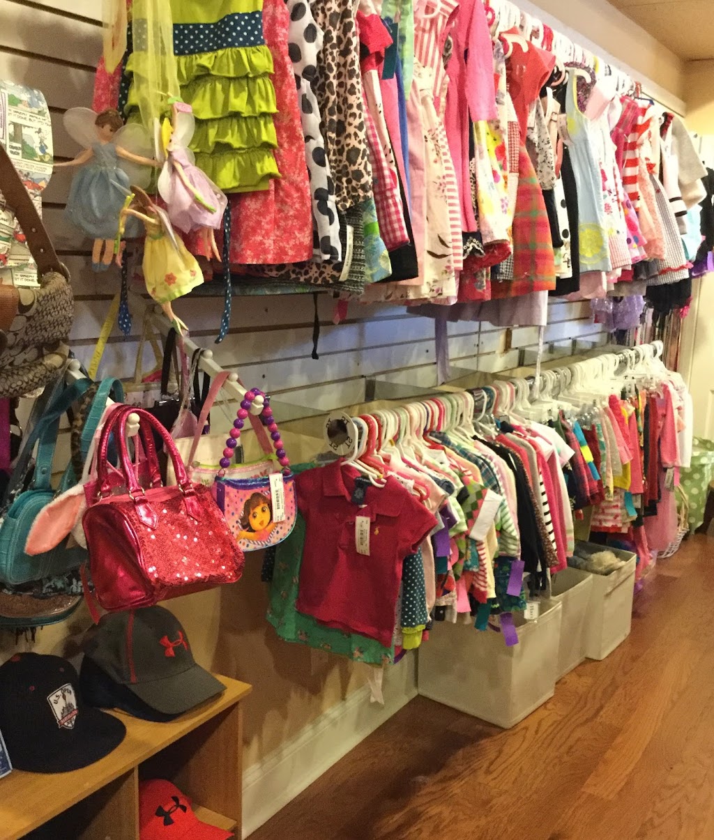 Kids Sweet Repeats Consignment Boutique | 3551 Rhoads Ave, Newtown Square, PA 19073 | Phone: (610) 325-3500