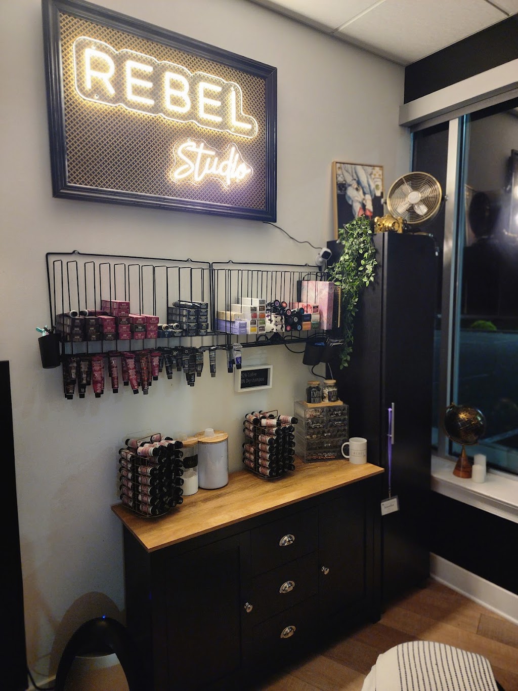 Rebel Studio Salon | 900 12th St, Hammonton, NJ 08037 | Phone: (856) 264-1585