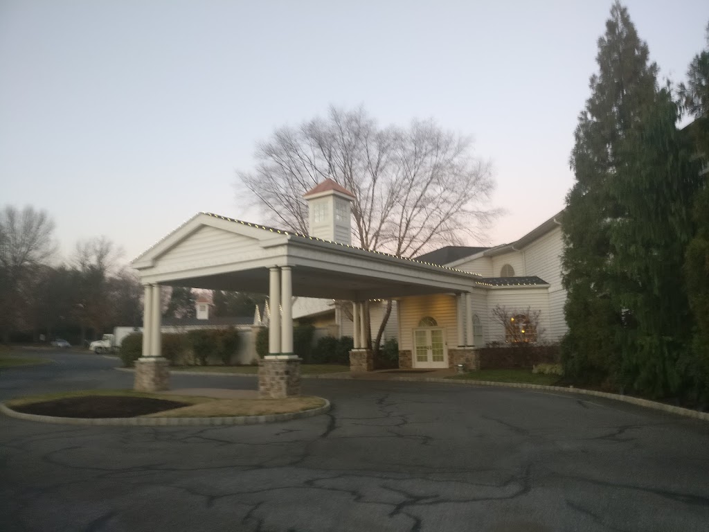 The Riverton Country Club | 1416 Highland Ave, Cinnaminson, NJ 08077 | Phone: (856) 829-5500