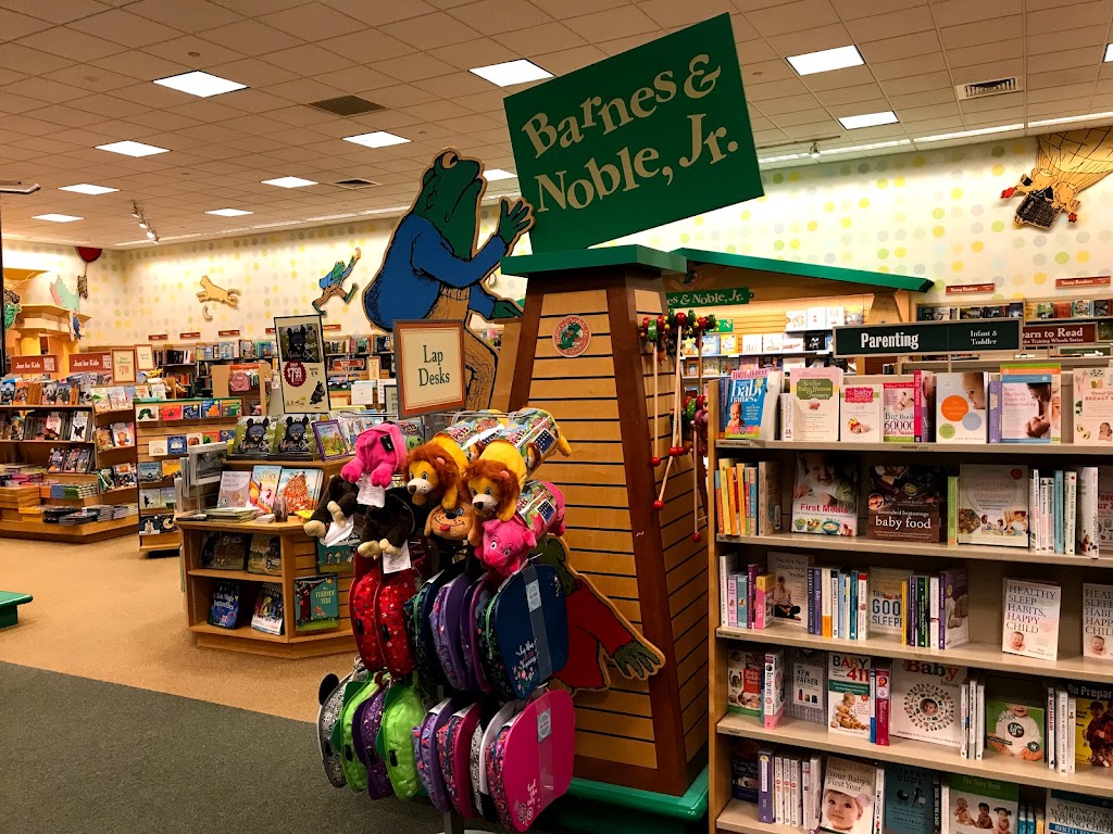 Barnes & Noble | The Metroplex, 2300 Chemical Rd, Plymouth Meeting, PA 19462 | Phone: (610) 567-2900