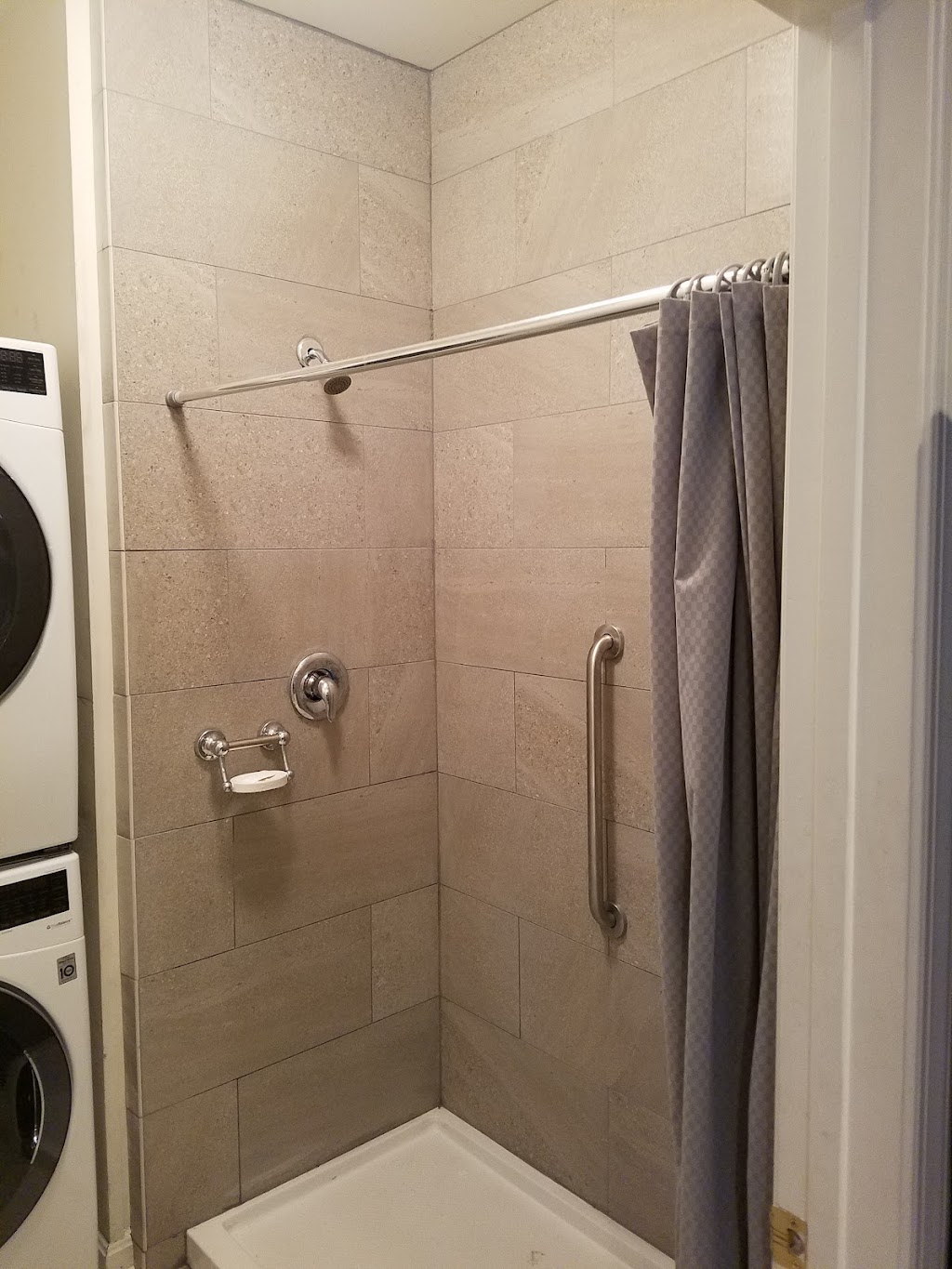 Bathroom King LLC | 90 Buck Rd, Holland, PA 18966 | Phone: (215) 942-4999