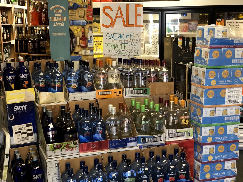 Cedar Brook Liquors | 1 NJ-73, Berlin, NJ 08009 | Phone: (609) 561-4697