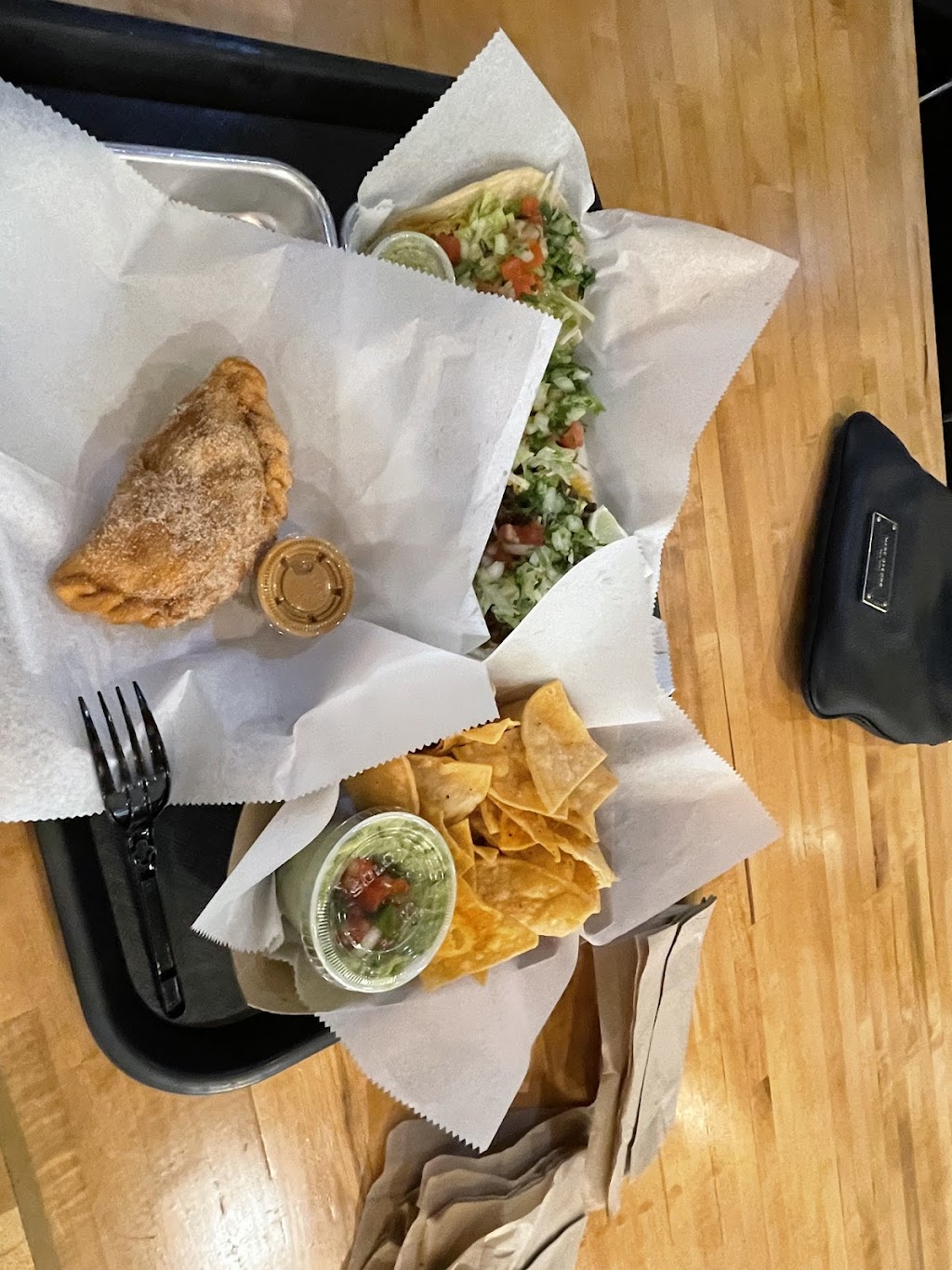 El Taco | 3716 Spruce St, Philadelphia, PA 19104 | Phone: (215) 222-8226