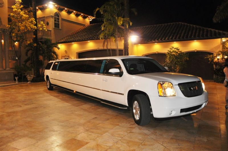 Black Limo Car Service | 535 Elm Ave, Philadelphia, PA 19082 | Phone: (267) 345-8147