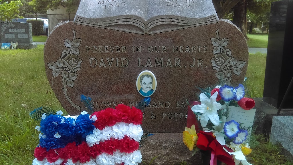 Odd Fellows Cemetery | 4527 US-130, Burlington, NJ 08016 | Phone: (609) 386-0025