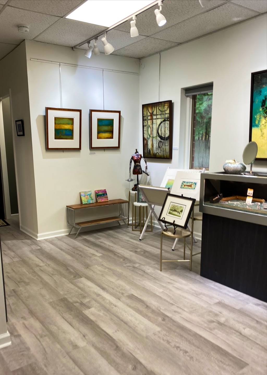 Sutherland Arts Studio and Gallery | Coopers Corner, 201 Kresson Gibbsboro Rd unit 14, Voorhees Township, NJ 08043 | Phone: (856) 473-7870