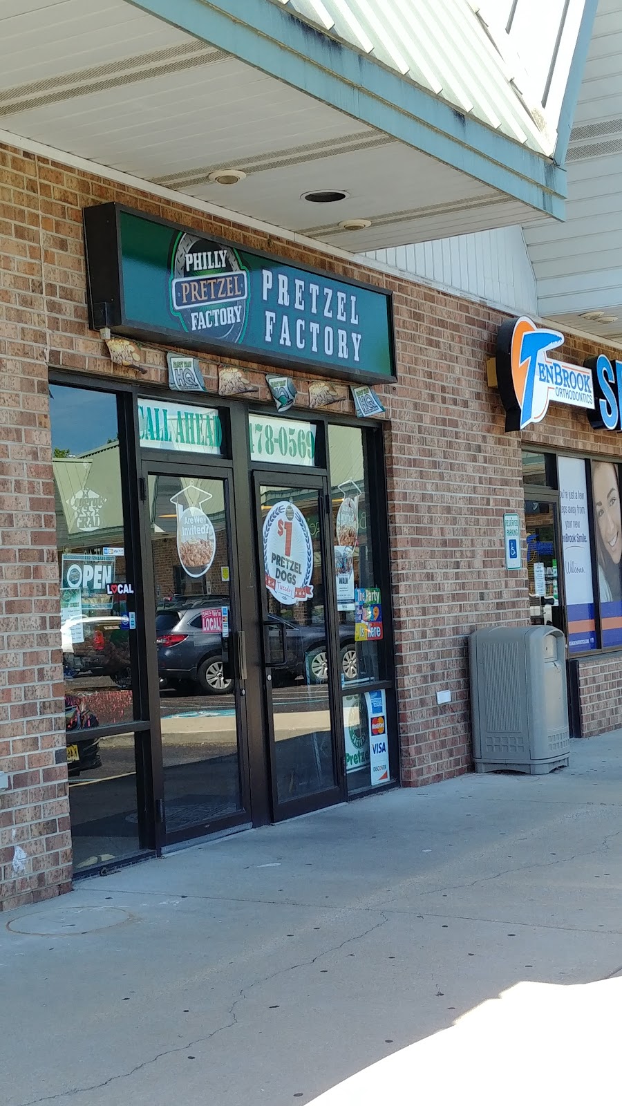 Philly Pretzel Factory | 108 Swedesboro Rd Unit 4, Mullica Hill, NJ 08062 | Phone: (856) 478-0569