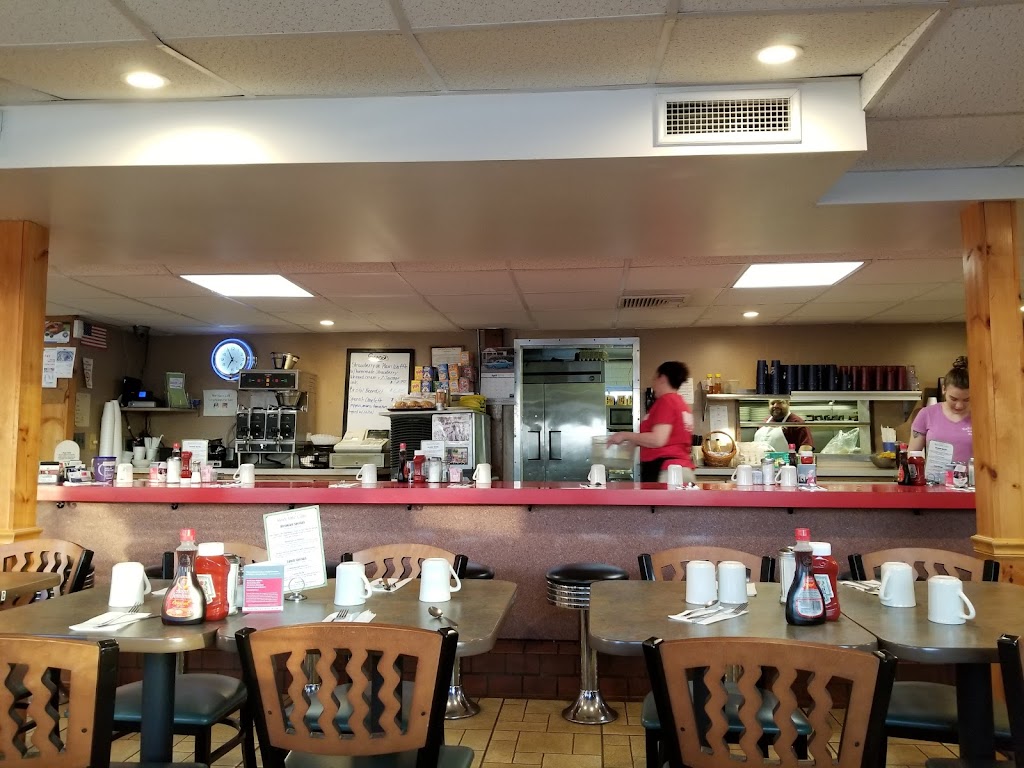 Radcliffe Cafe | 1705 Radcliffe St, Bristol, PA 19007 | Phone: (215) 781-0111