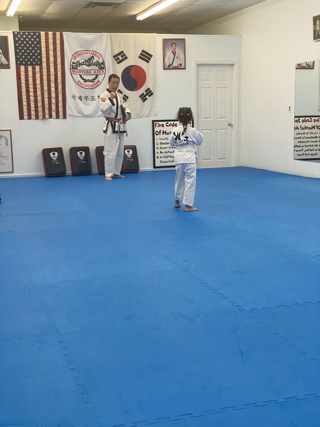 Yis Karate Institute | 344 Greentree Rd, Sewell, NJ 08080 | Phone: (856) 582-0200